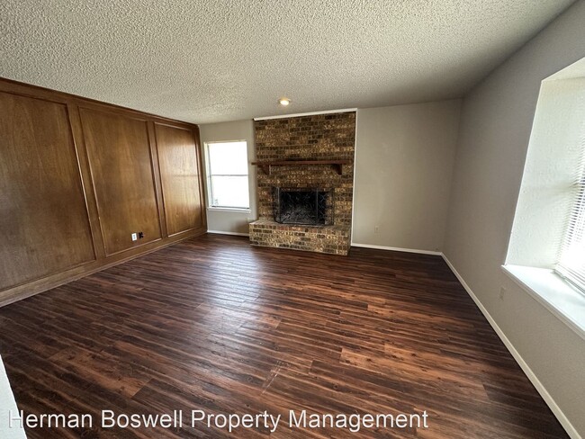 Building Photo - 2 br, 2 bath House - 1007 Southmoor Dr