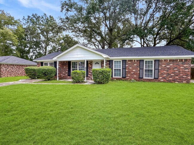 Building Photo - 1224 Crawford Way