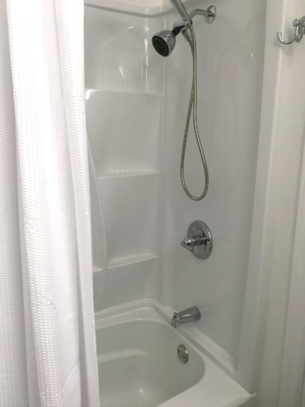 Building Photo - 844 Phoenix St NE