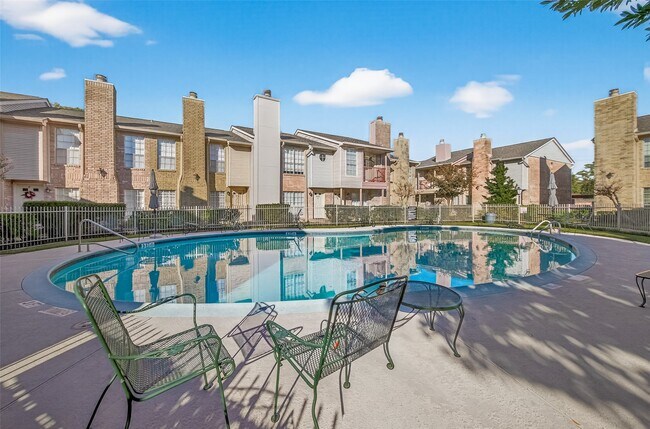 Building Photo - 3100 Jeanetta St