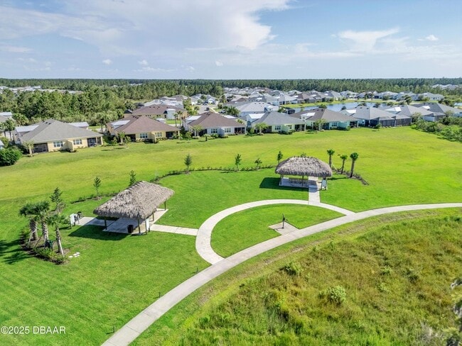 Building Photo - 215 Summertime Pl