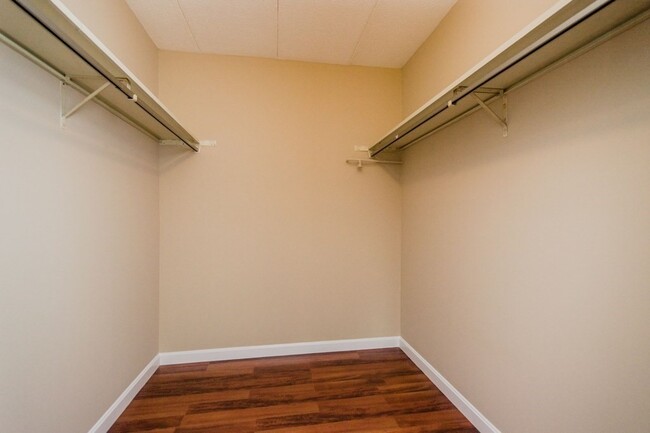 Building Photo - 43 Burnham St
