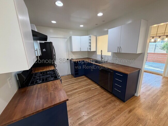 Building Photo - 3610 W 230th St