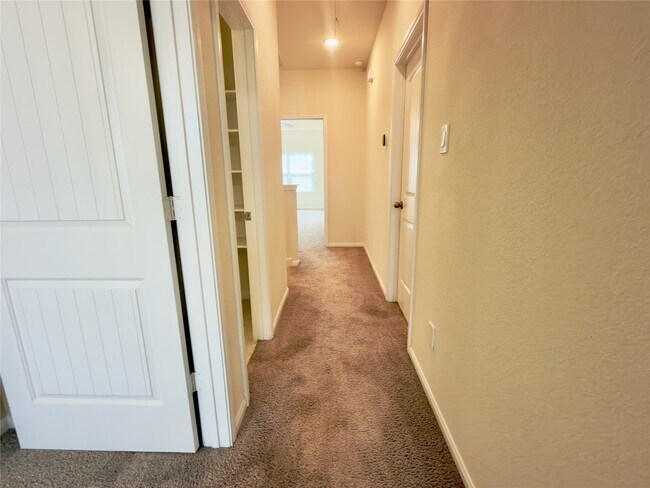 Building Photo - 17035 Amarose Dr