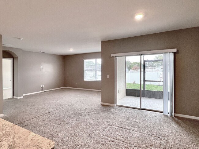 Building Photo - Four-Bedroom Home Near Lake Hartridge