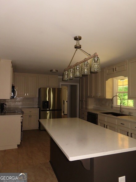 Building Photo - 5006 Suwanee Dam Rd