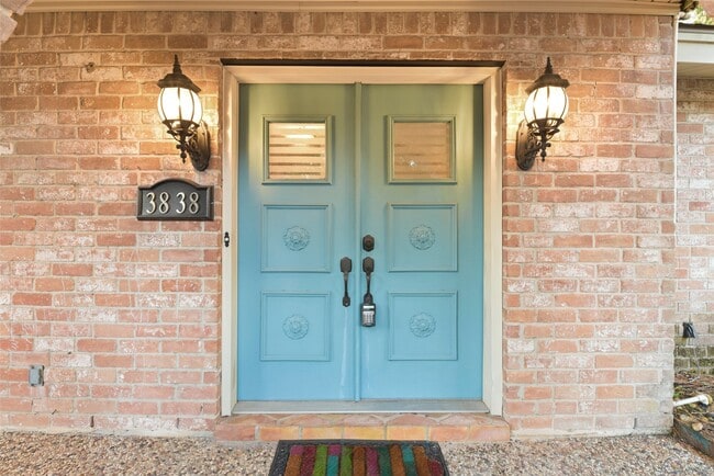 Building Photo - 3838 Glenheather Dr