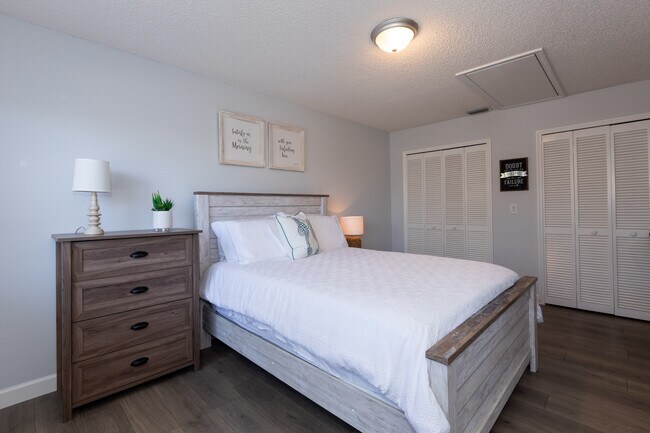 Building Photo - 4949 N Highway A1A