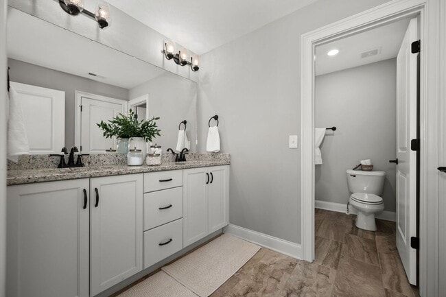 Building Photo - Luxury Home For Rent