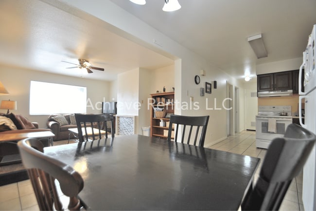 Building Photo - 240 E 400 N