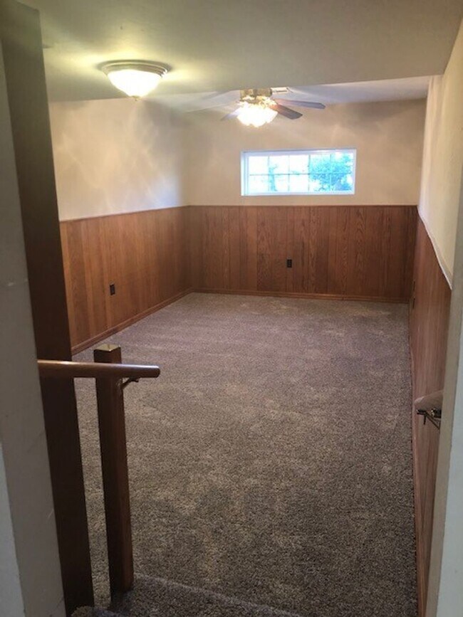 Building Photo - Adorable 3 Bed | 1 Bath + Bonus Room in Mayfair Heights - ALL Appliances Included