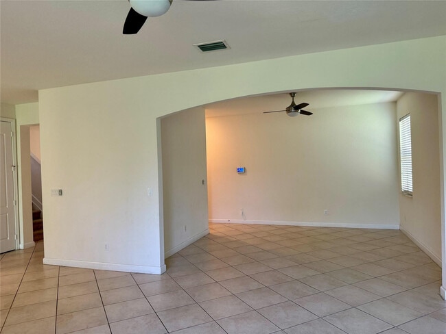 Building Photo - 4386 Buena Tara Dr