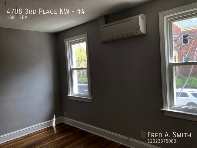 Building Photo - 4708 3rd Pl NW