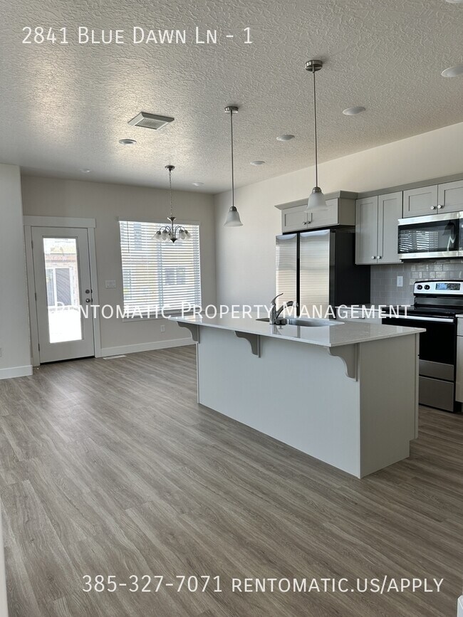 Building Photo - 2841 Blue Dawn Ln