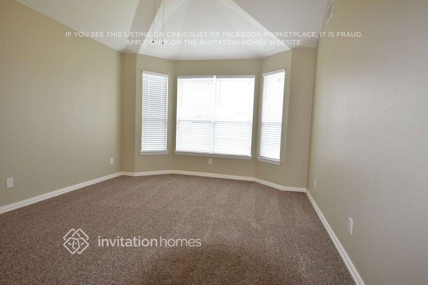 Building Photo - 636 Shire Way