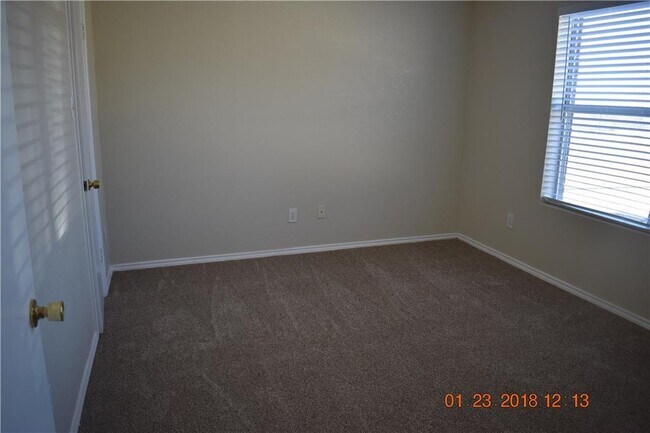 Building Photo - 4736 Morningside Dr