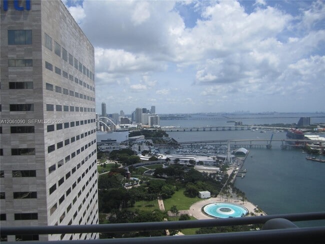 Building Photo - 325 S Biscayne Blvd