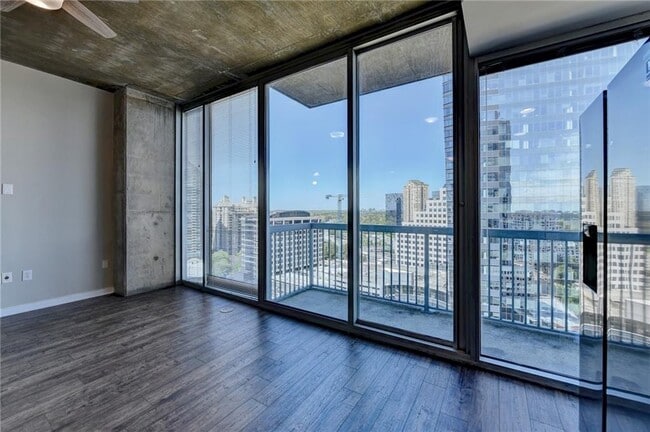 Building Photo - 3324 Peachtree Rd