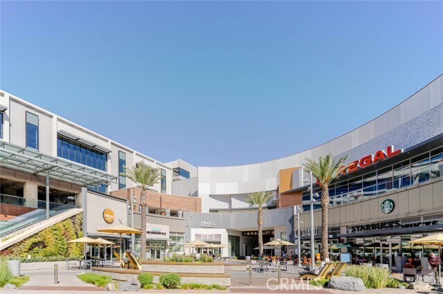 Building Photo - 6223 Carpenter Ave