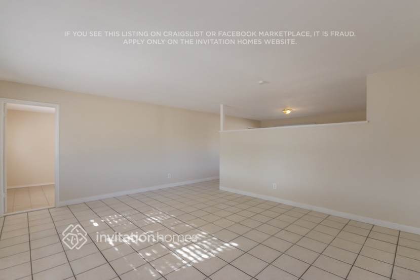 Building Photo - 2964 N 53rd Dr