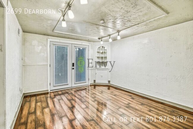 Building Photo - 2699 Dearborn St