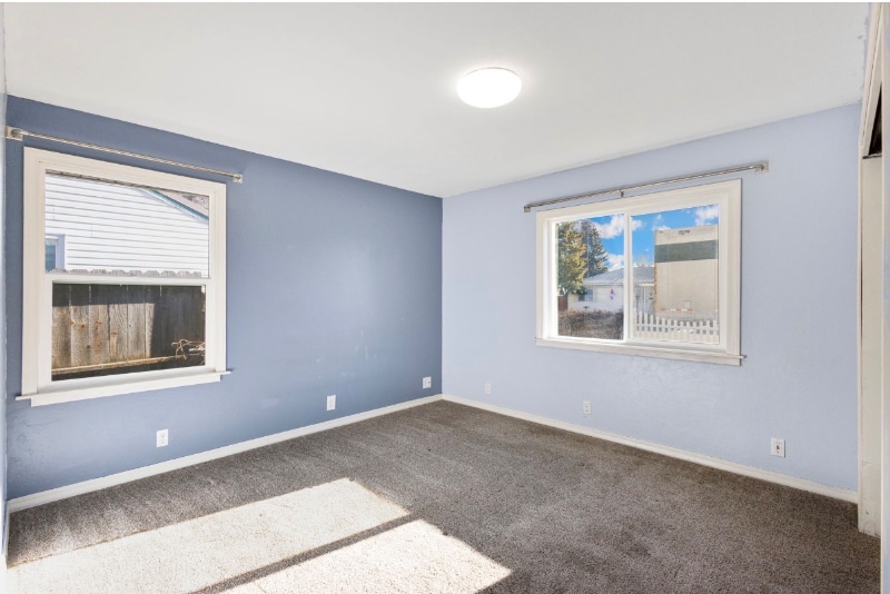 Building Photo - 175 Alpine Dr