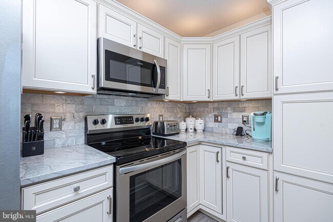 Building Photo - 148 Captains Quarters Rd