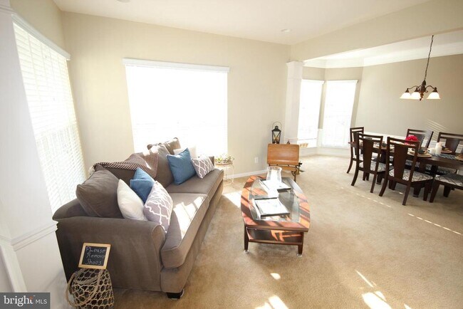 Building Photo - 299 N Caldwell Cir