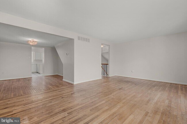 Building Photo - 10738 Bridlerein Terrace