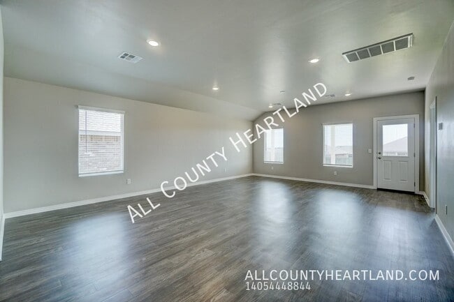 Building Photo - 10512 NW 26th St