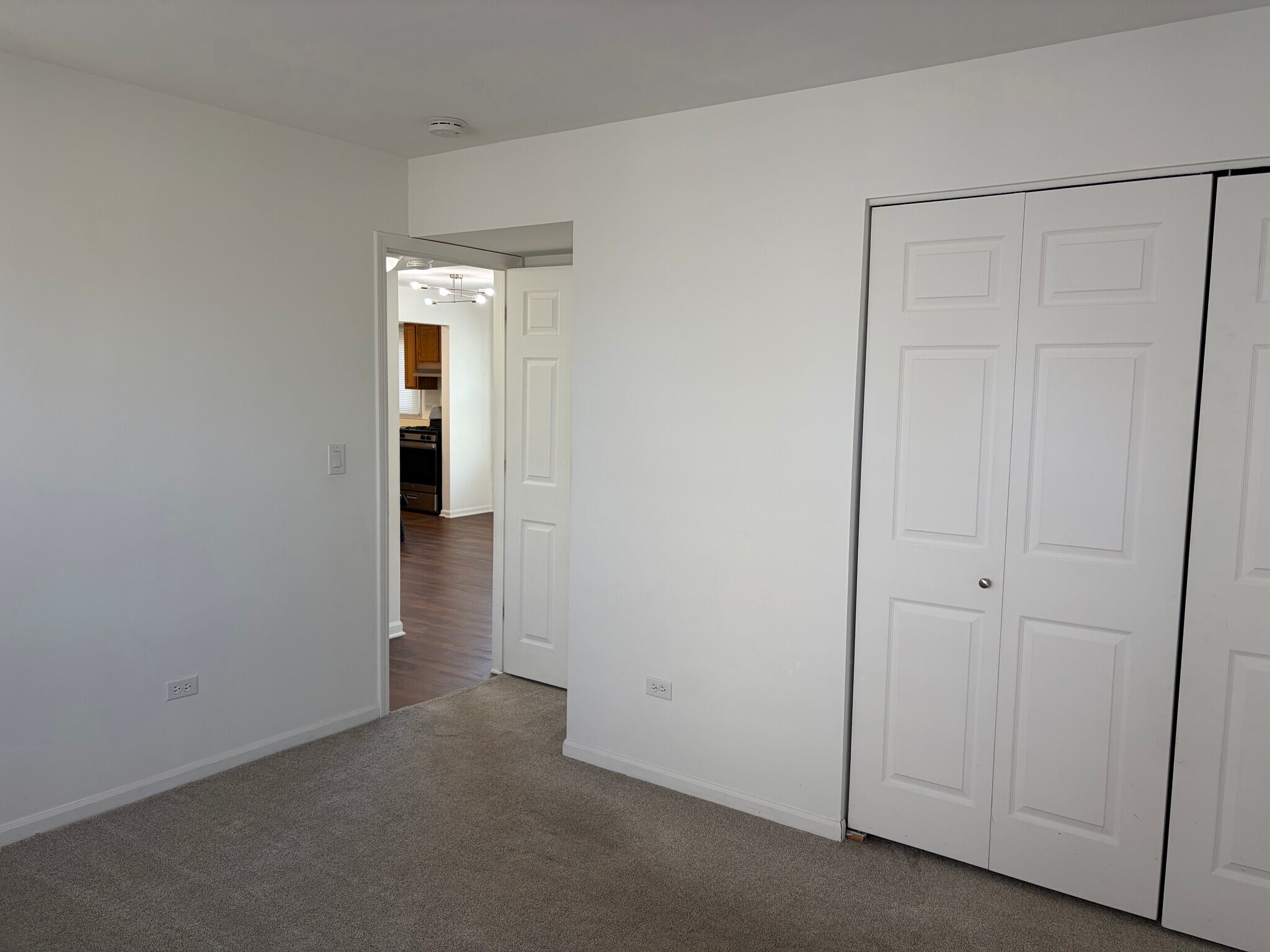 Bedroom 2 - 241 E Palatine Rd