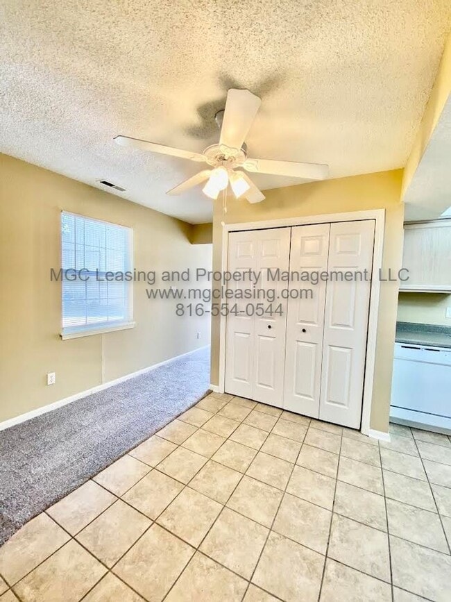 Building Photo - Whispering Winds Townhome in Lee's Summit MO
