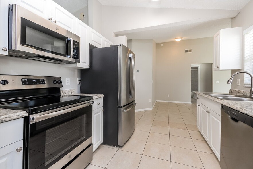 Building Photo - 3832 Peace Pipe Dr