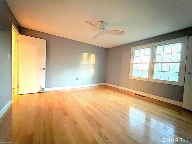 Building Photo - 24 Thorne Rd