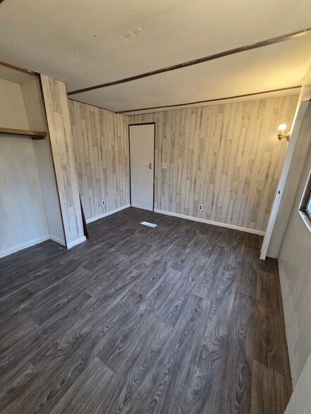 Building Photo - 15 Wall St