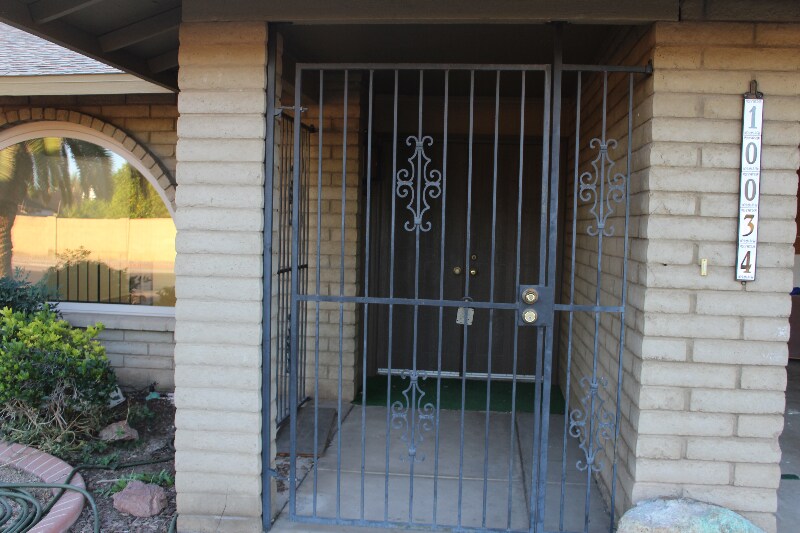 Building Photo - 10034 N 33rd Ave