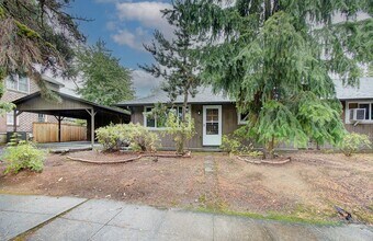 Building Photo - Elias / Boyd 701-03