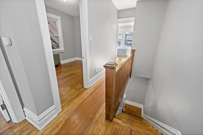 Building Photo - Spacious and charming 3-bedroom, 1.5-bath home available for rent in Bethlehem PA