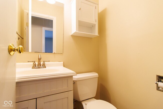 Building Photo - 4929 Katherine Dr