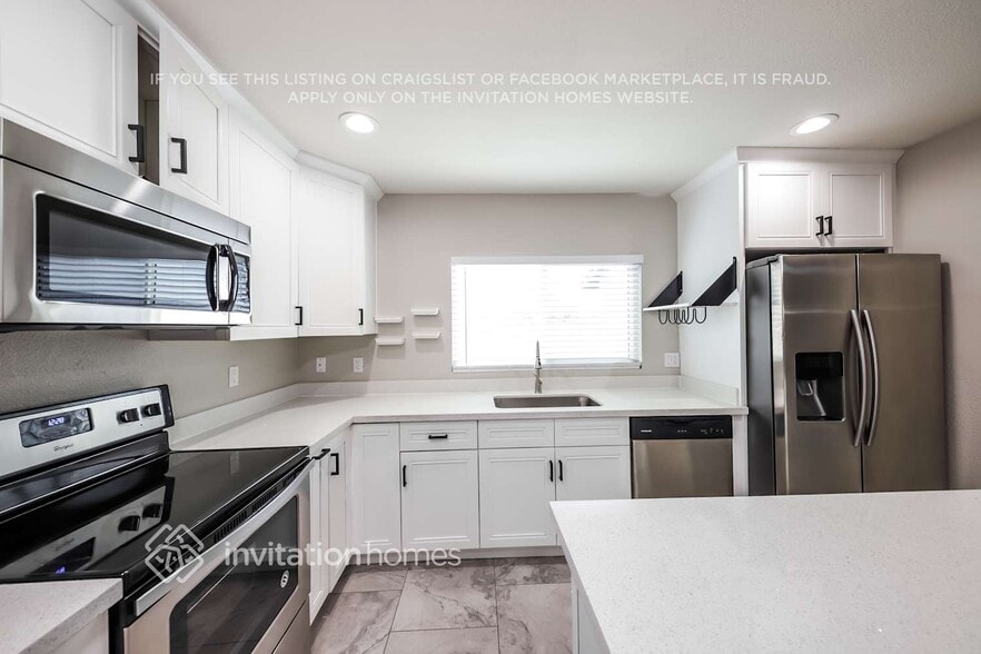 Building Photo - 6838 W Ocotilla Ln
