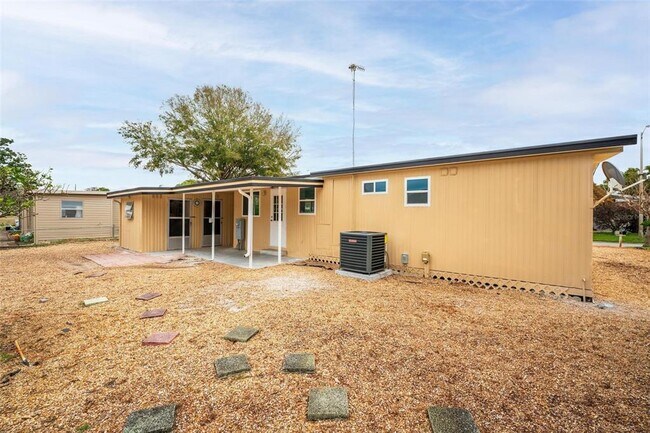 Building Photo - 2714 Vindale Rd