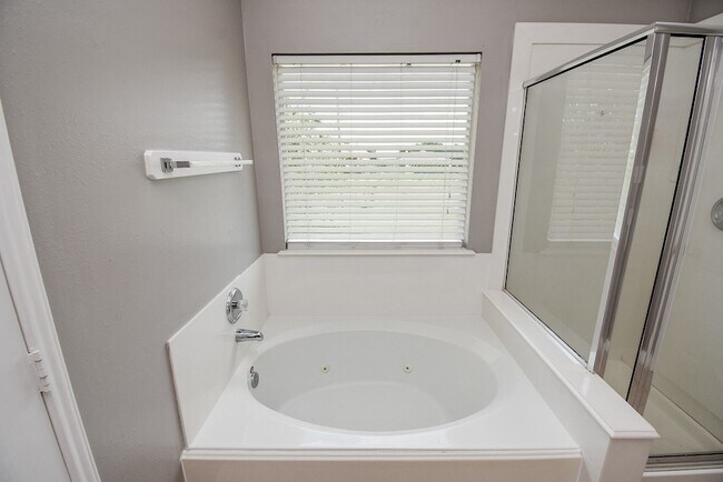Building Photo - 5611 Carta Valley Ln