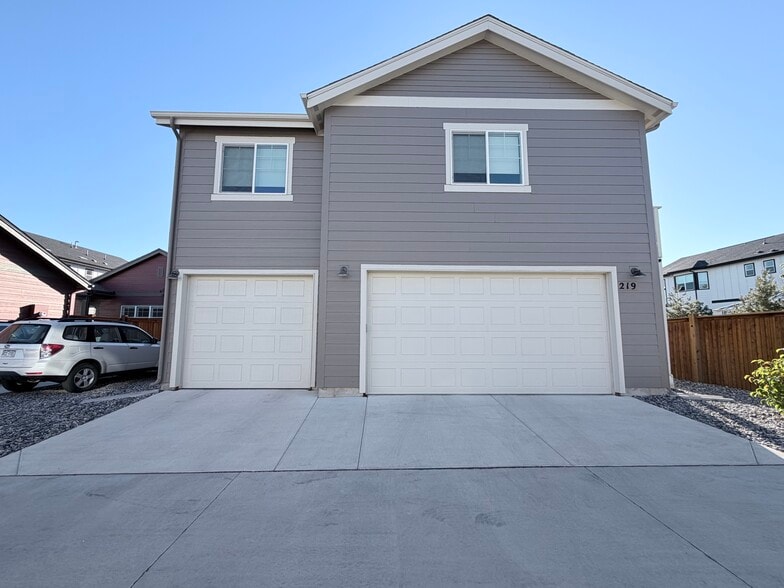 Single garage space included - 219 S 1st Ave