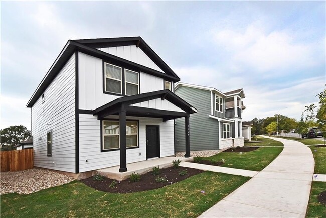 Building Photo - 1724 Fountain Bridge Dr