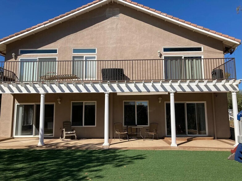 Building Photo - 11112 Calgary Way