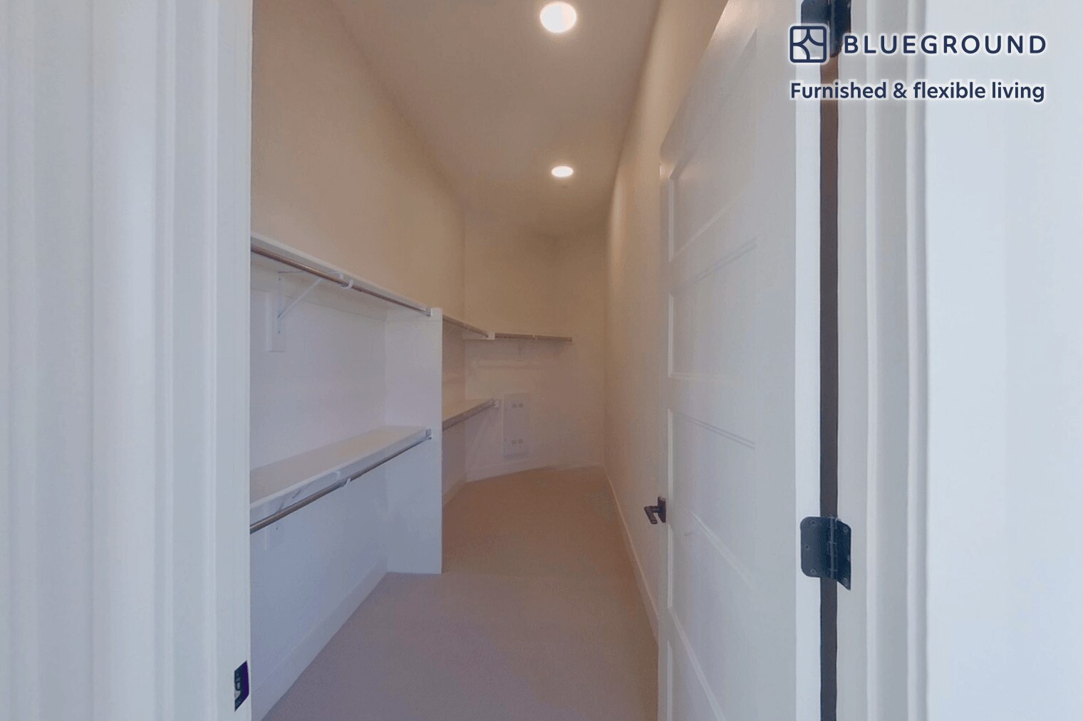 Building Photo - 1580 E 39th Ave