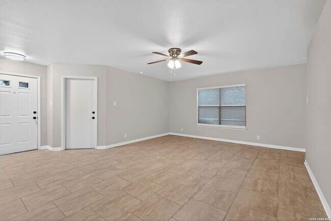 Building Photo - 9930 Trendwood