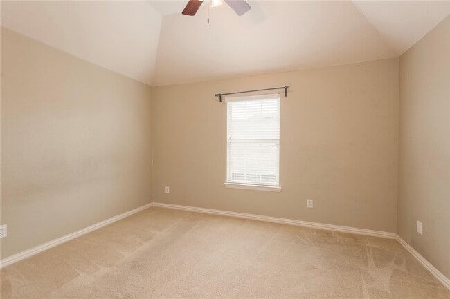 Building Photo - 2613 Patriot Dr