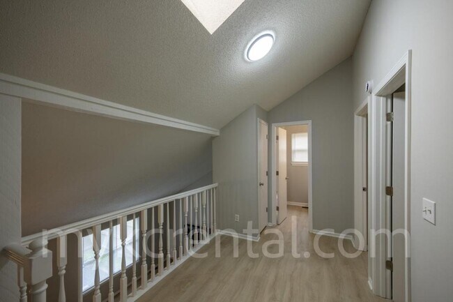 Building Photo - 6441 Hallet St