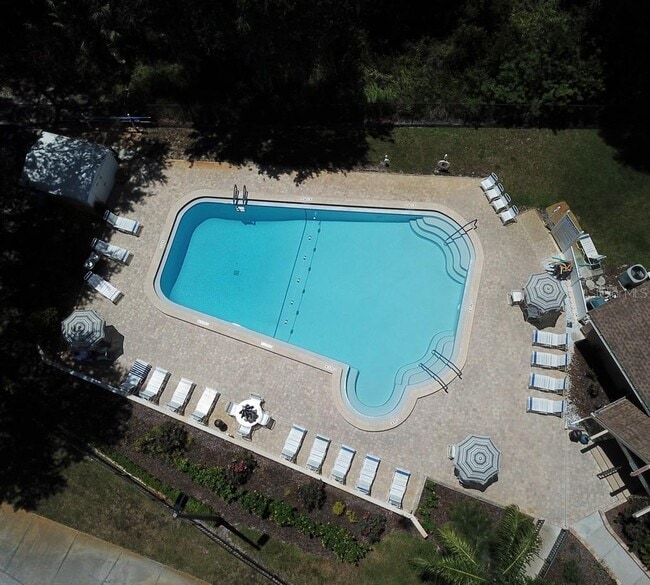 Building Photo - 1218 Gillespie Dr N